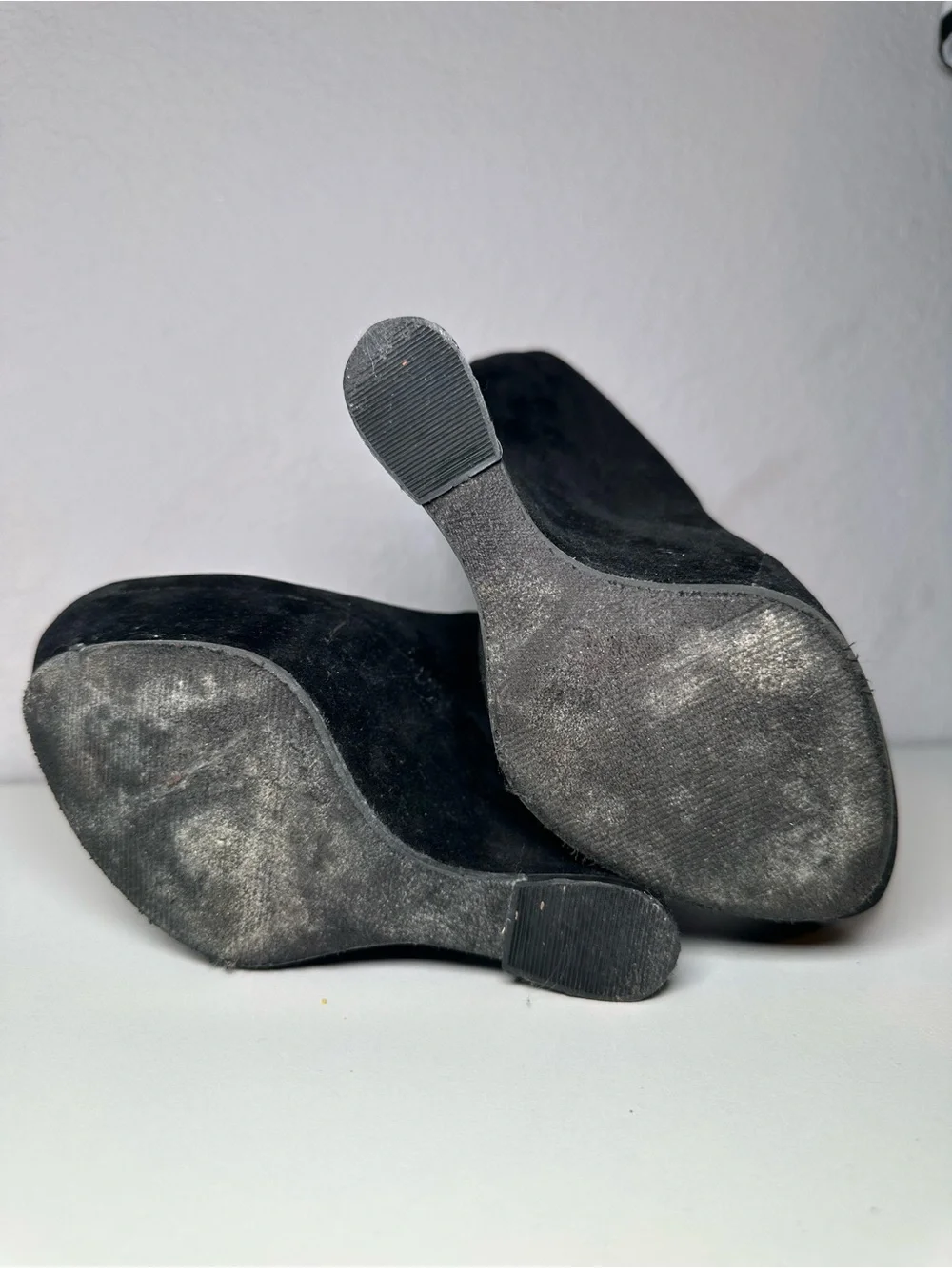 Steve Madden Black Suede Platform Wedges with Metallic Trim - Picture 5 of 5